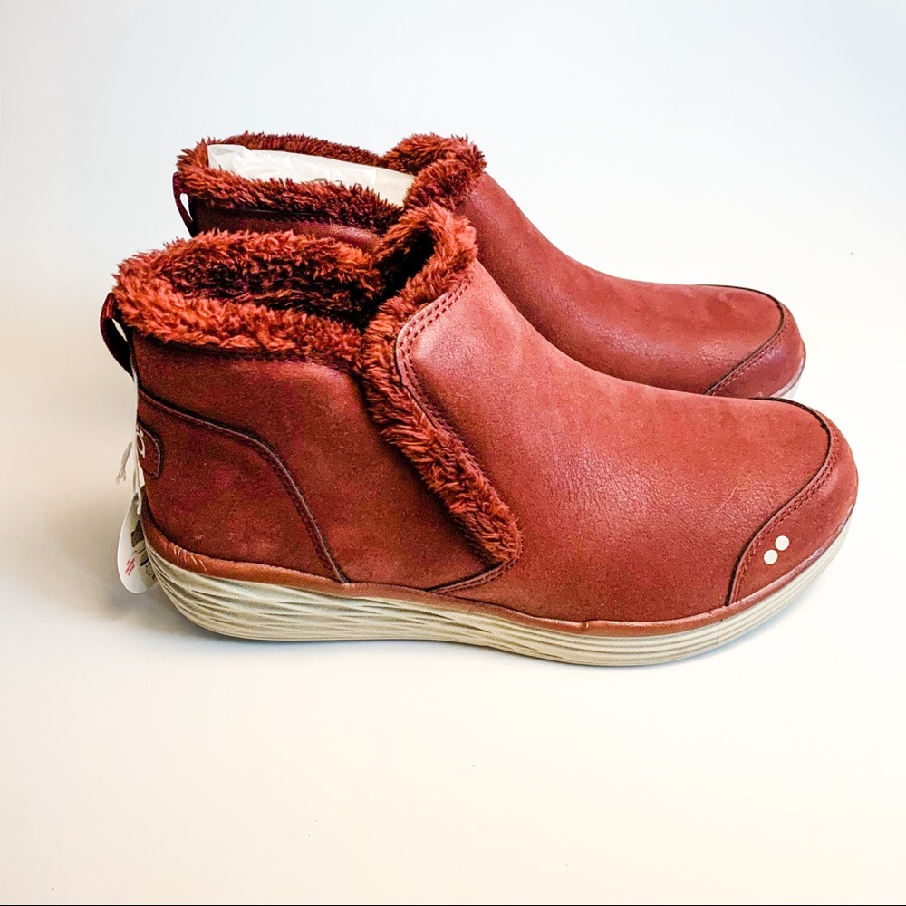 RYKA Namaste Wedge comfort